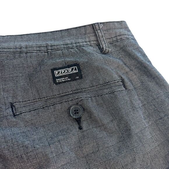 Bundle lot of Four pairs men’s shorts Billabong Nike Ezekiel RSQ black gray 38 - Picture 9 of 15